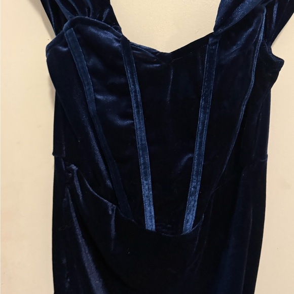 Cider Soft Solid Velvet Mini Dress - Picture 3 of 7